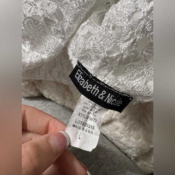 FINAL PRICE Elizabeth & Nicole Lace A-line Skirt - Picture 3 of 4